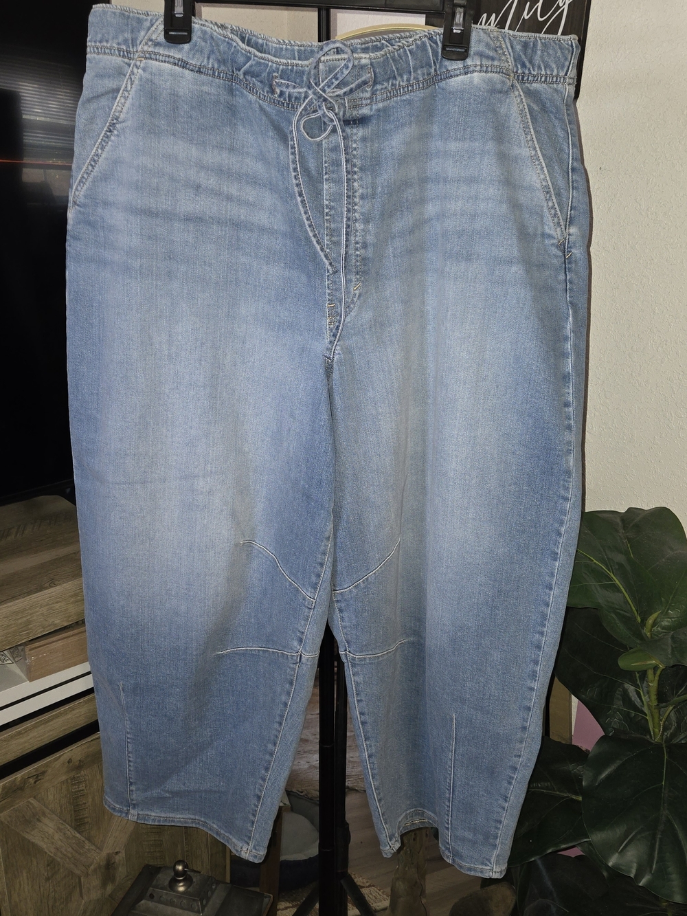 a.n.a Light Blue Womens  Denim Barrel Jeans